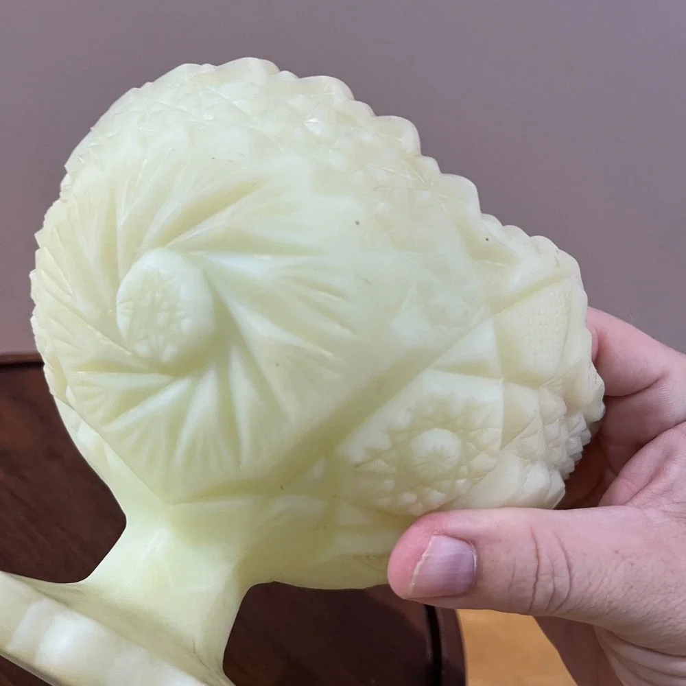 Vtg Fenton Custard Uranium Glass Daisy and Button Compote Pedestal Bowl Yellow